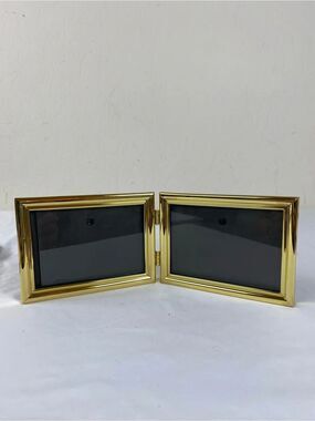 Fetco Vintage Gold Double-Hinged Tabletop Photo Frame